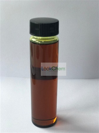 淡黄色澄清液体。熔点25-27℃，沸点206-207℃。