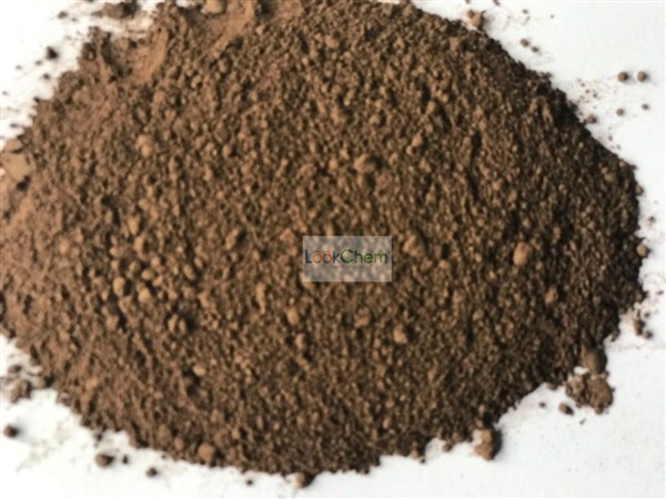 白色至灰白色结晶粉末，熔点164-166℃，溶于甲醇、乙醇、