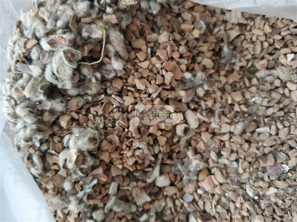 钻井液用复合堵漏剂 一、产品组份：主要由植物硬质果壳，云母和