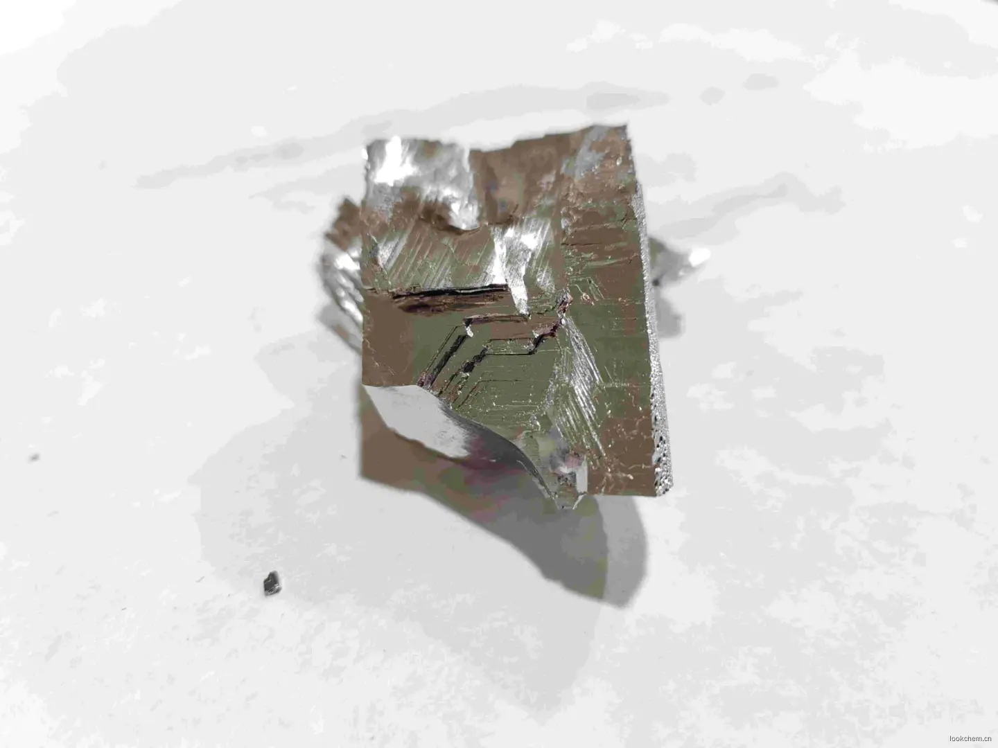 高纯铋
分子式:Bi
颜色：银白色
CAS No.:7440