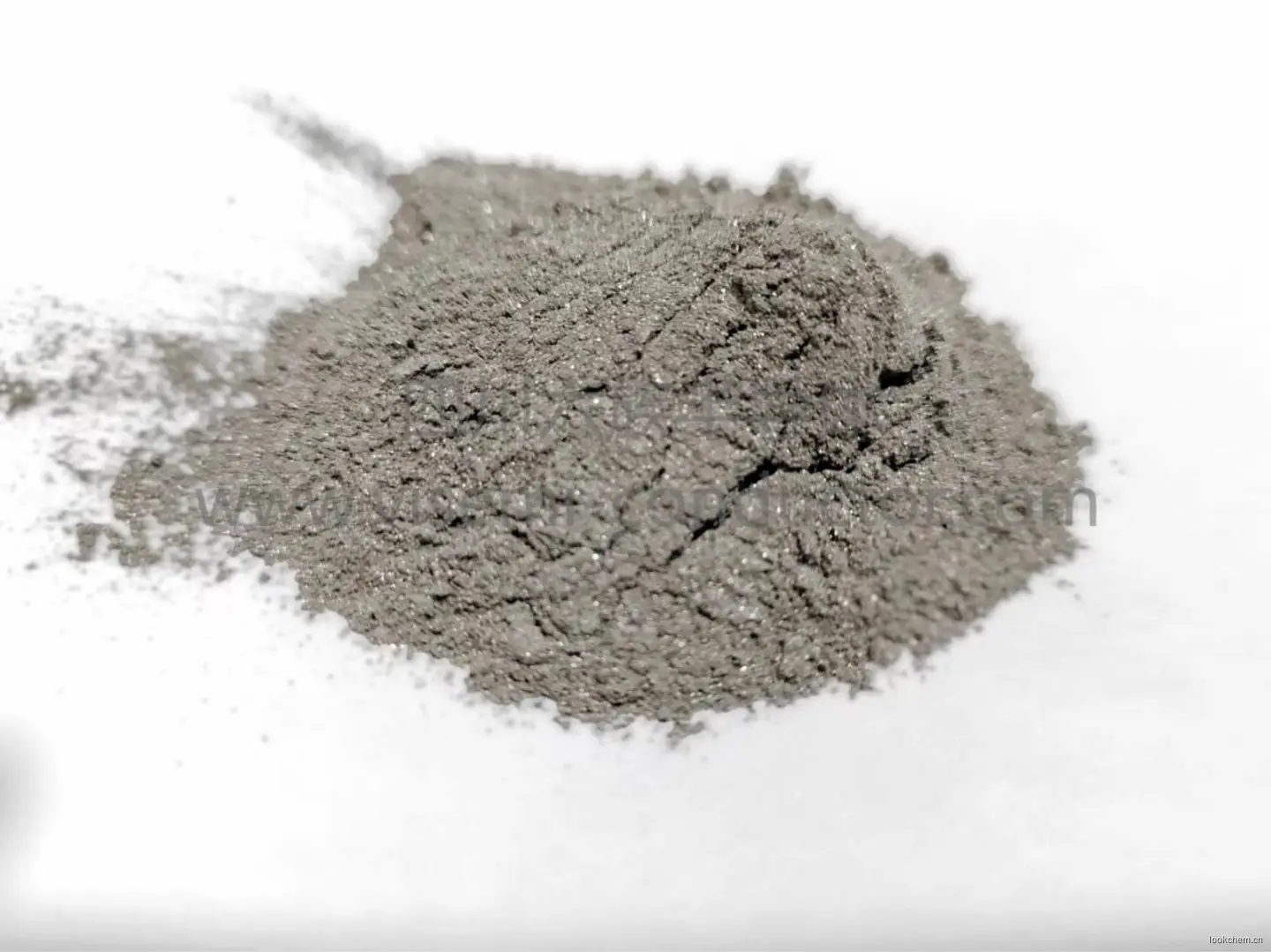 磷化镍

分子式:Ni2P

颜色：灰色粉末

CAS No