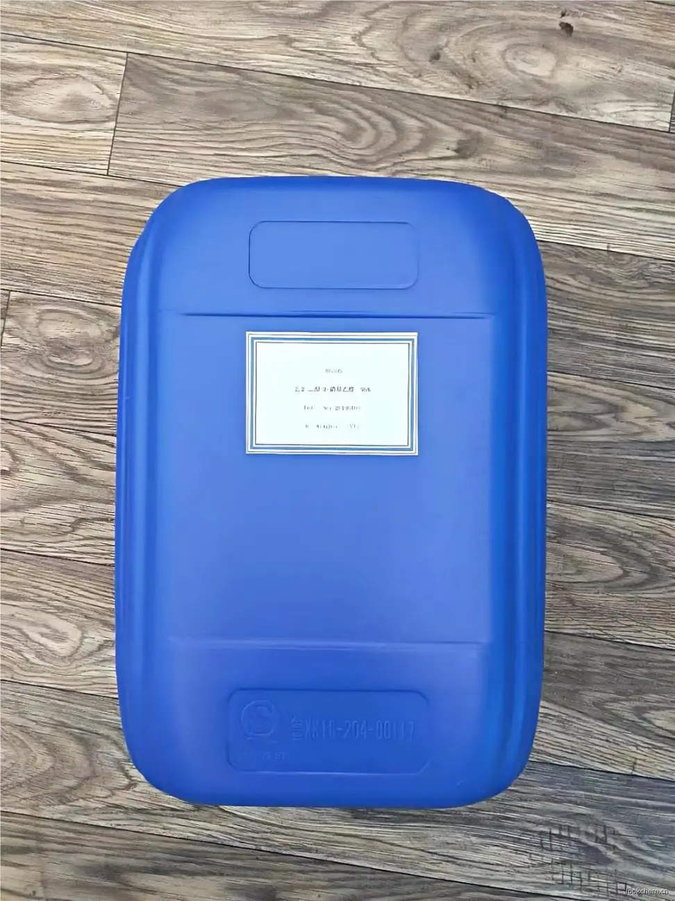 本品属于溴系列化合物，是一种高效的防腐杀菌剂，广泛应用于循环