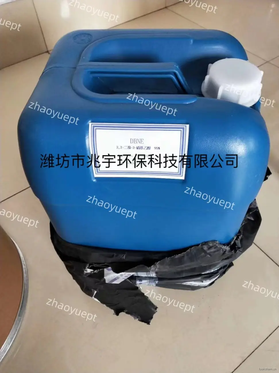 本品属于溴系列化合物，是一种高效的防腐杀菌剂，广泛应用于循环